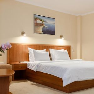 Pechersky Hotel